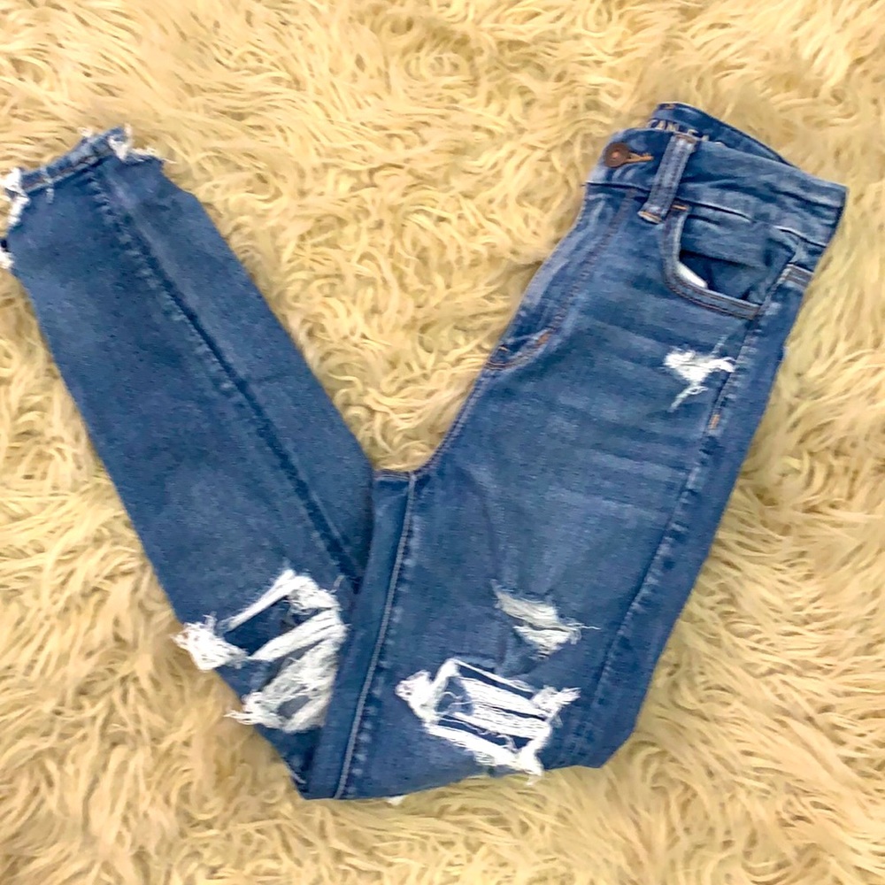 American eagle ripped jeans